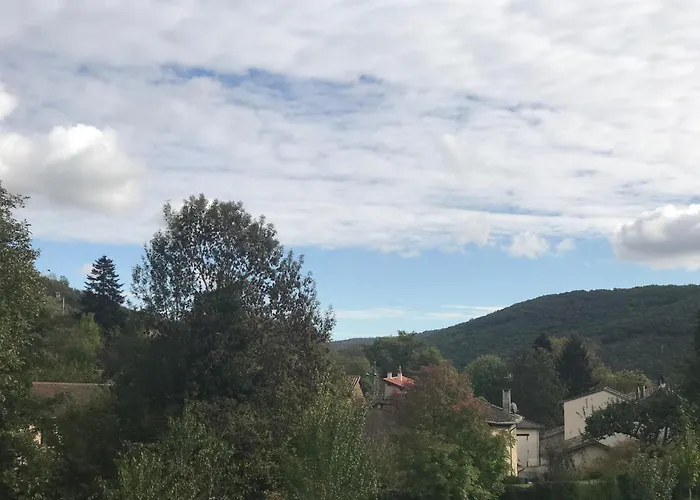 Ravissant Appartement Dans Cadre Verdoyant